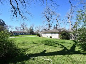 607 Riveredge Drive, Richmond TX 77406