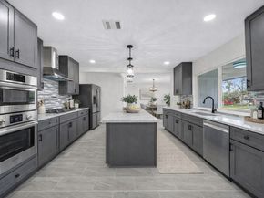 5025 De Milo Drive, Houston TX 77092