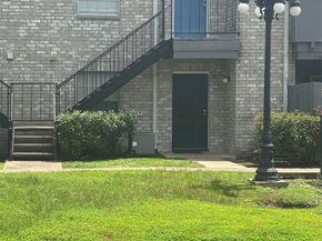 9700 Leawood Boulevard 1103, Houston TX 77099