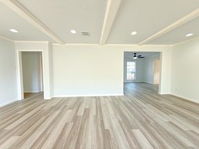 5926 Queensgate Drive, Houston TX 77066