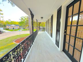 5926 Queensgate Drive, Houston TX 77066