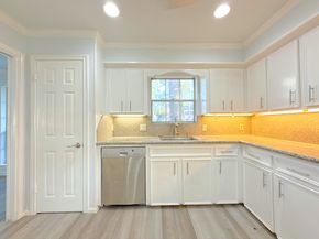 5926 Queensgate Drive, Houston TX 77066