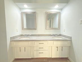 5926 Queensgate Drive, Houston TX 77066