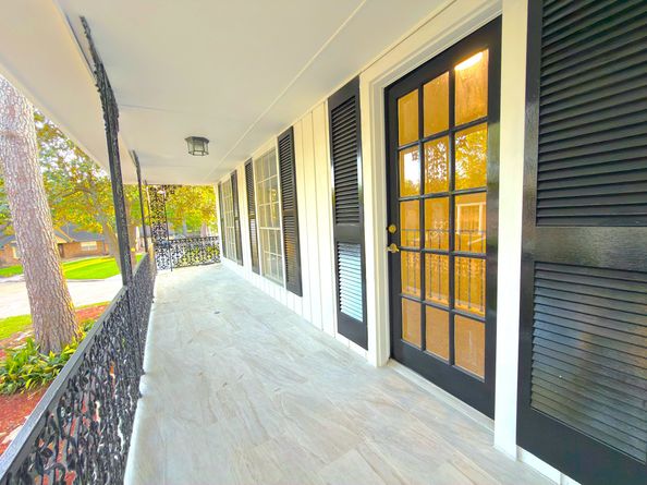 5926 Queensgate Drive, Houston TX 77066