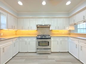5926 Queensgate Drive, Houston TX 77066