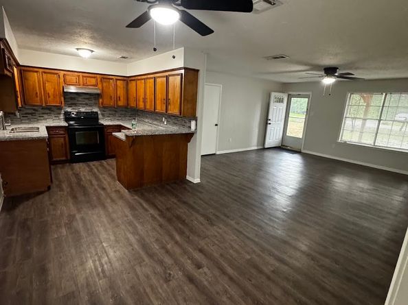 3699 Piney Point Road, Conroe TX 77301