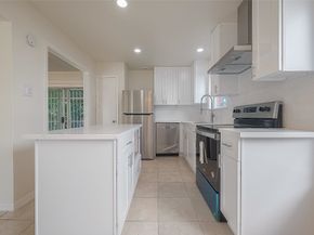 10819 Sageriver Drive, Houston TX 77089