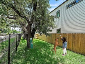 8414 Vogue Lane, Houston TX 77055