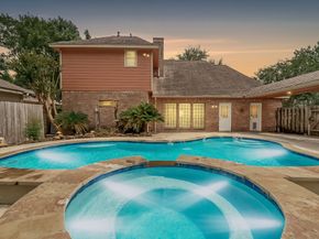 1402 Bittersweet Drive, Richmond TX 77406