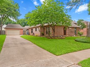 1402 Bittersweet Drive, Richmond TX 77406