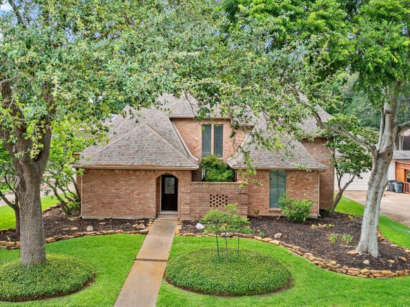 1402 Bittersweet Drive, Richmond TX 77406
