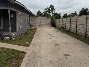 8607 Farqueson Street, Houston TX 77029