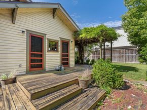 217 Teetshorn Street, Houston TX 77009