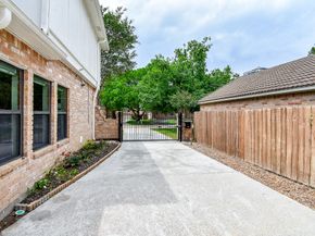 723 Plainwood Drive, Houston TX 77079