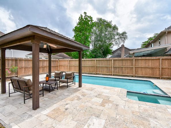 723 Plainwood Drive, Houston TX 77079