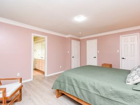 723 Plainwood Drive, Houston TX 77079