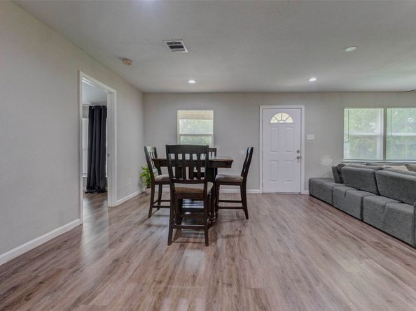 5031 Caplin Street, Houston TX 77026