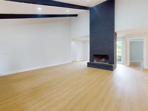 9867 Sageroyal Lane, Houston TX 77089