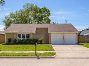 2507 Kings Chapel Road, Friendswood TX 77546