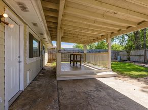 2507 Kings Chapel Road, Friendswood TX 77546