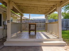 2507 Kings Chapel Road, Friendswood TX 77546