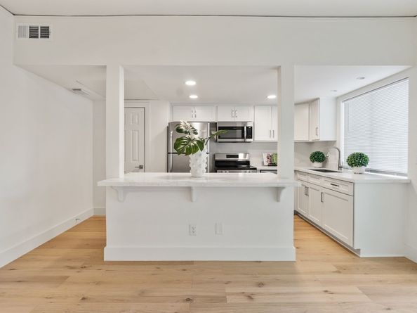 14715 Barryknoll Lane 132, Houston TX 77079