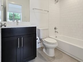 2613 Hutchins Street, Houston TX 77004
