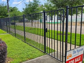 2613 Hutchins Street, Houston TX 77004