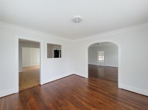 8355 Wier, Houston TX 77017