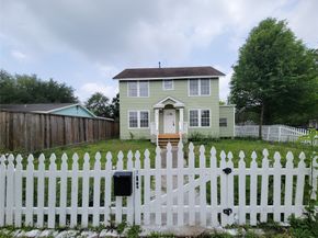 8355 Wier, Houston TX 77017