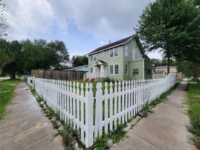 8355 Wier, Houston TX 77017