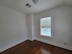 8355 Wier, Houston TX 77017