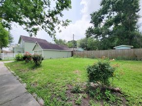 8355 Wier, Houston TX 77017