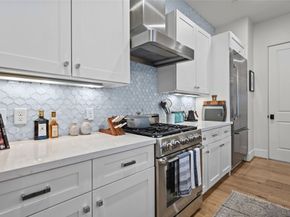 2505 Dorrington E, Houston TX 77030