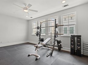 2505 Dorrington E, Houston TX 77030
