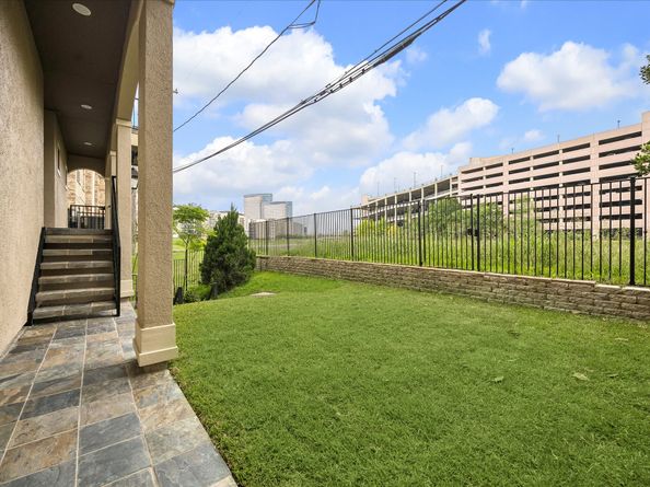 6832 Staffordshire Boulevard, Houston TX 77030