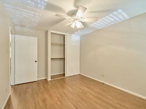 4 Sawmill Grove Lane Circle 4, The Woodlands TX 77380