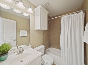 1619 Caledonia Trail, Sugar Land TX 77479