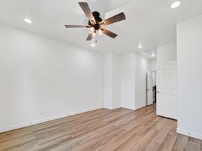 716 Zoe Street, Houston TX 77020