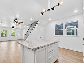 716 Zoe Street, Houston TX 77020