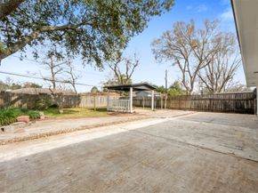5734 Farwell Drive, Houston TX 77035