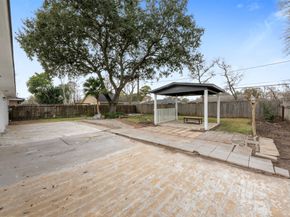 5734 Farwell Drive, Houston TX 77035