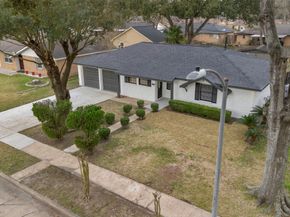5734 Farwell Drive, Houston TX 77035