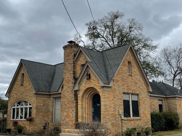 200 S Cherry Street S, Tomball TX 77375