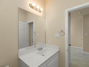 7754 Avenue J, Houston TX 77012