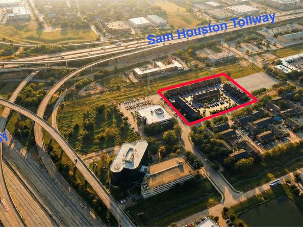 81 Northpoint Drive Building 11 B, Houston TX 77060