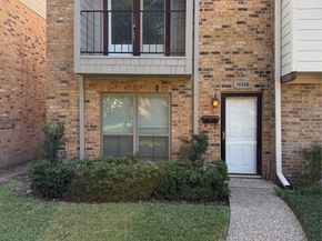 10328 Longmont Dr 47/1, Houston TX 77042