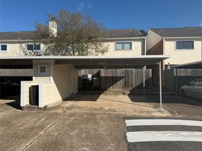 10328 Longmont Dr 47/1, Houston TX 77042