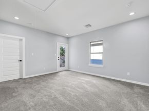 90 Burres Street B, Houston TX 77022