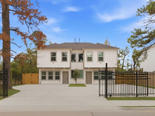 8306 Tidwell Road A/B, Houston TX 77028